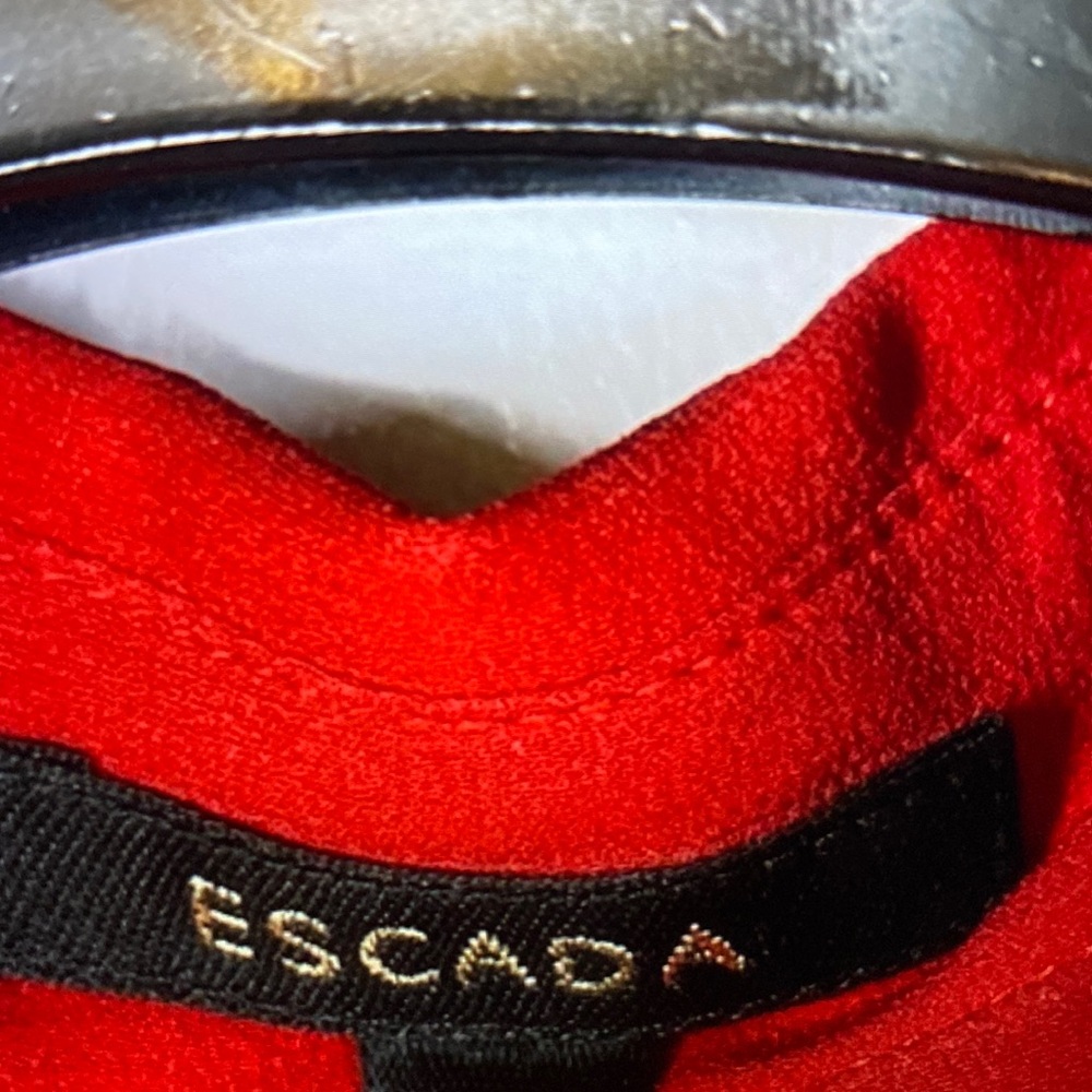 Escada Gorgeous Red 💯 Silk Logo Button Blouse - Picture 7 of 16